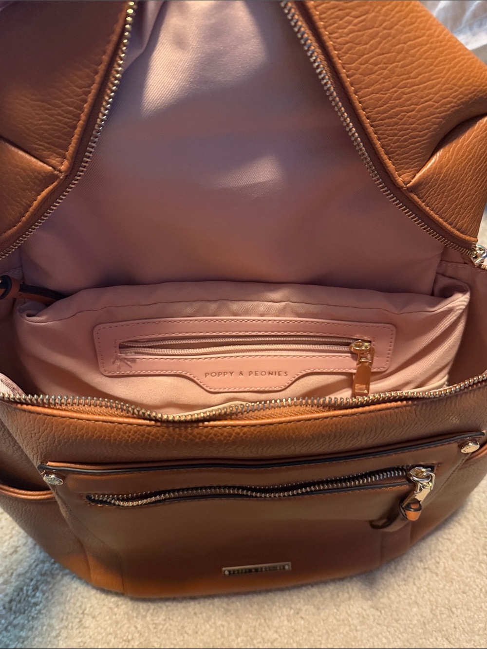 Commuter Backpack - Picture 3 of 6